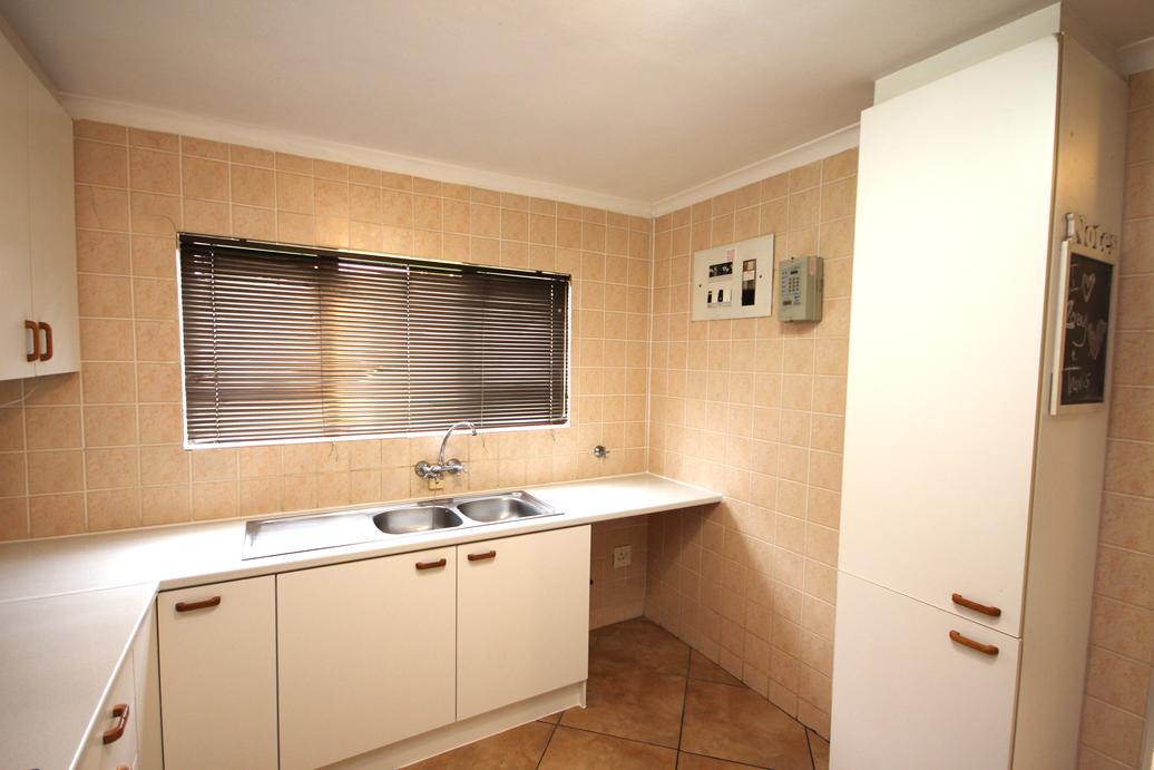 Separate scullery area